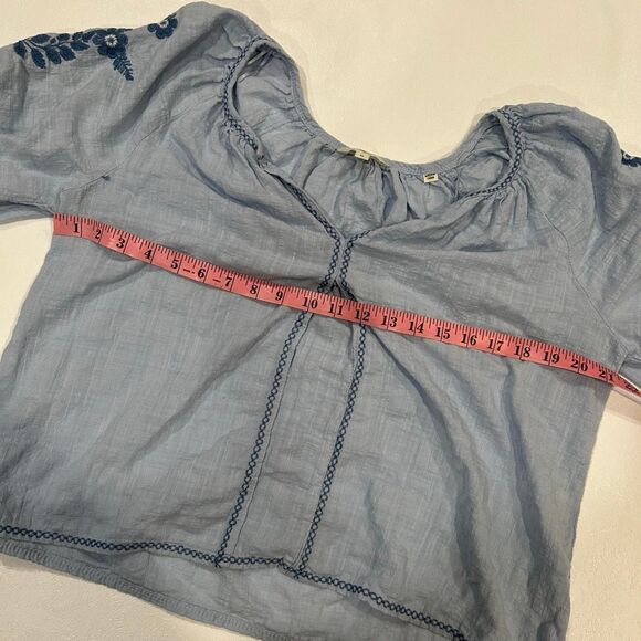 Max Studio London Blue Embroidered Peasant Blouse Women’s Size M - Picture 4 of 4